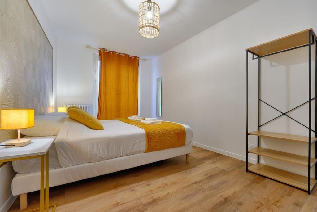 Welcome To Lava House Marly-le-Roi Buitenkant foto