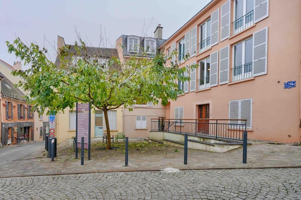 Welcome To Lava House Marly-le-Roi Buitenkant foto